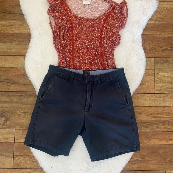 J. Crew Pants - ⭐️⭐️⭐️Clearance J Crew Club Navy Chino Shorts.